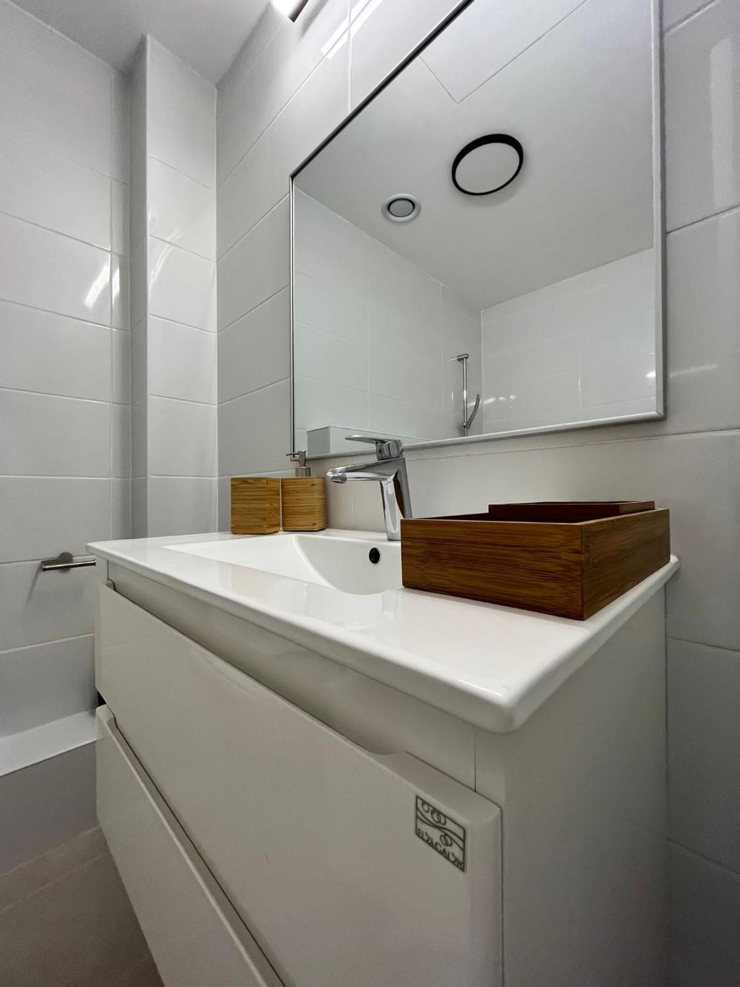 New Luxuries 3 Bedroom Apartment In J Tower Baitulmaqdis Luaran gambar