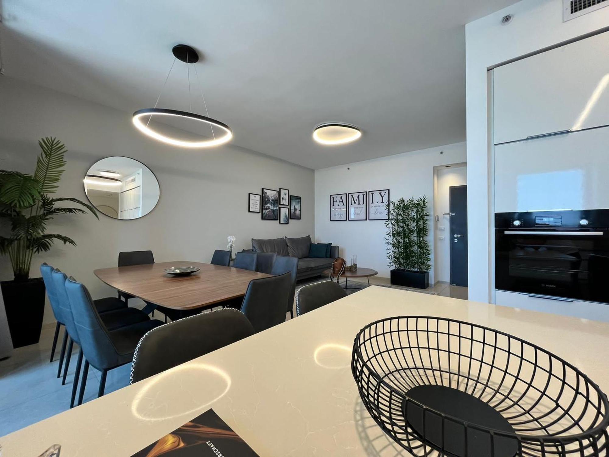 New Luxuries 3 Bedroom Apartment In J Tower Baitulmaqdis Luaran gambar