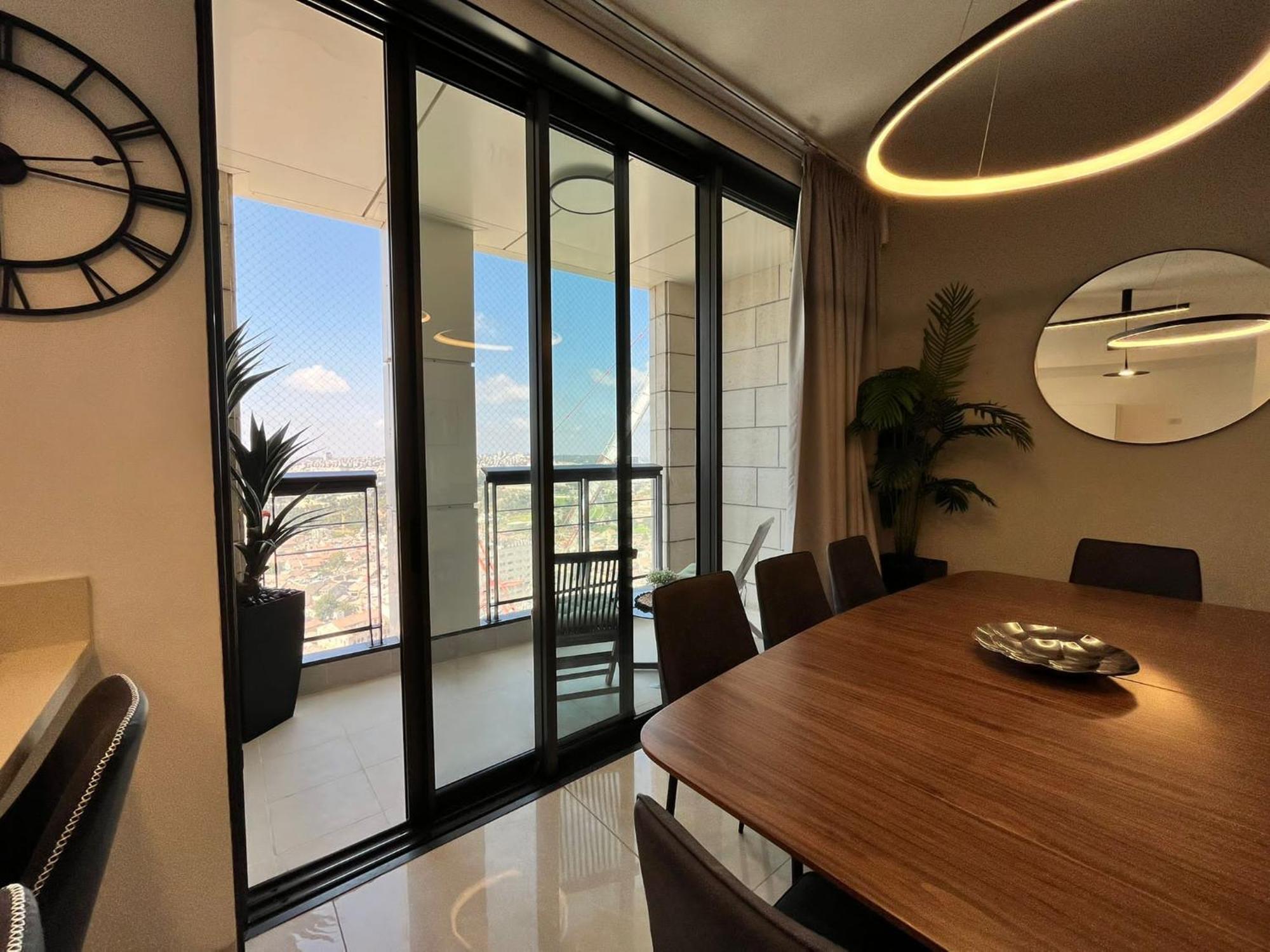 New Luxuries 3 Bedroom Apartment In J Tower Baitulmaqdis Luaran gambar